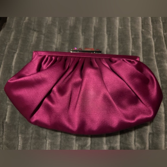 Ann Taylor Sophia Dorsey Satin Heels w/ Stones Sz: 9M (Matching Purse included) - Picture 5 of 8